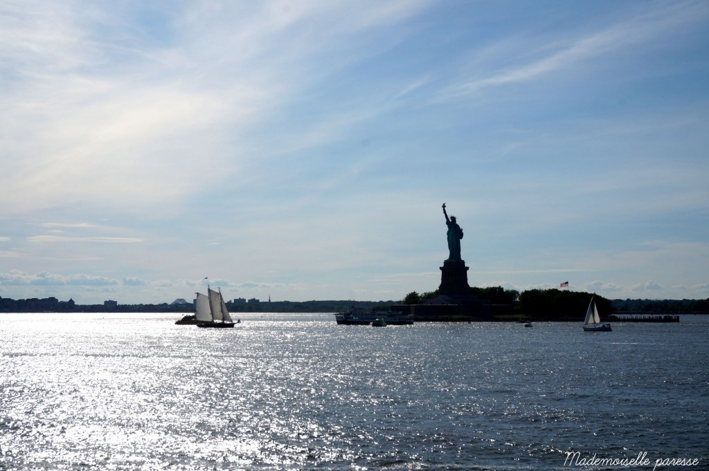 Mademoiselle paresse Statue liberté New York