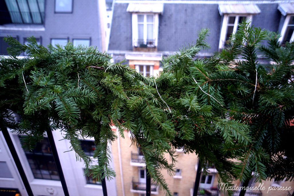 mademoiselle-paresse-deco-noel-balcon-paris-christmas-decoration-sapin-diy-tuto-3